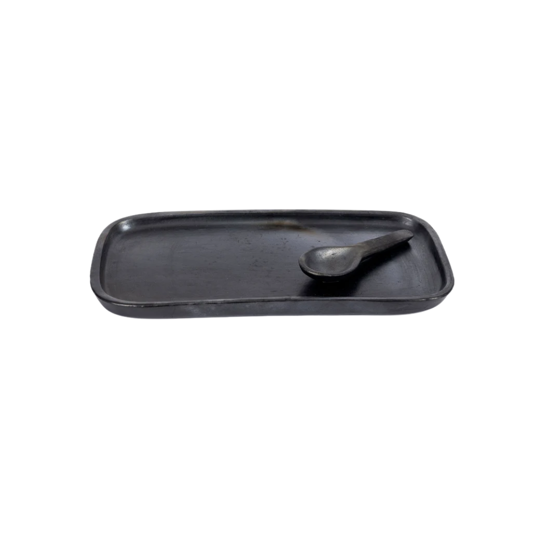 Burned Tapas Bord met Burned lepel – minimalistisch keramiek met warme uitstraling.