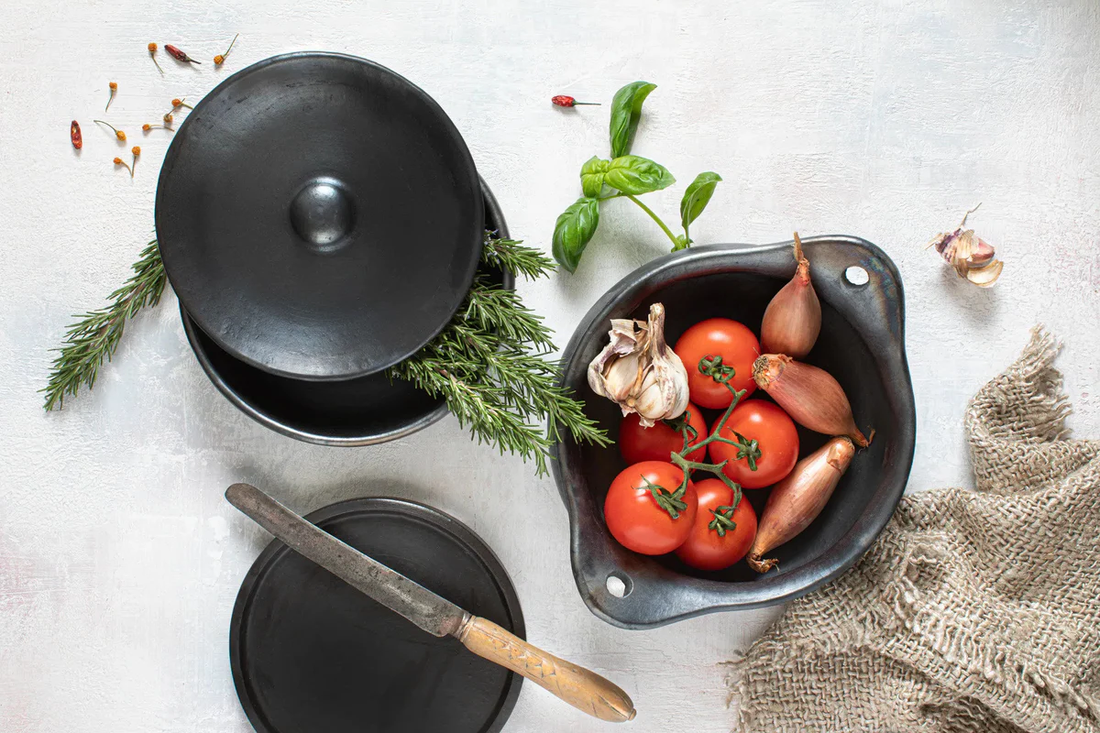 De Burned Collectie: Zwart keramiek met karakter en ambacht