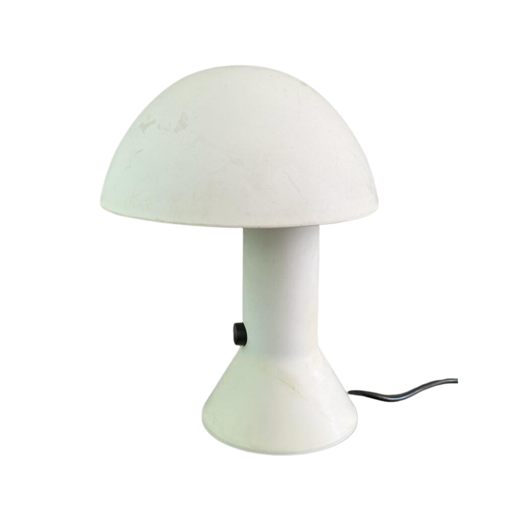 Vintage witte Elmetto tafellamp. Italiaans design uit de jaren '70 ontworpen door Elio Martinelli voor Martinelli Luce