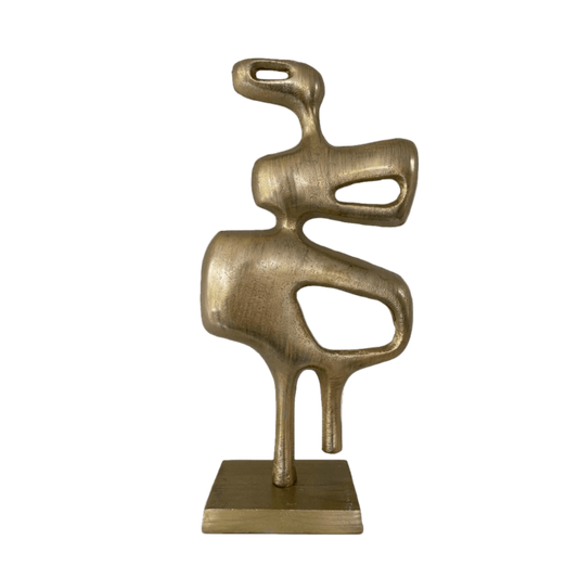 Metalen sculptuur. Modern goudkleurig, organisch gevormd sculpture ornament.  Afmetingen:  L19,5cm x B8,5cm x H39,5cm