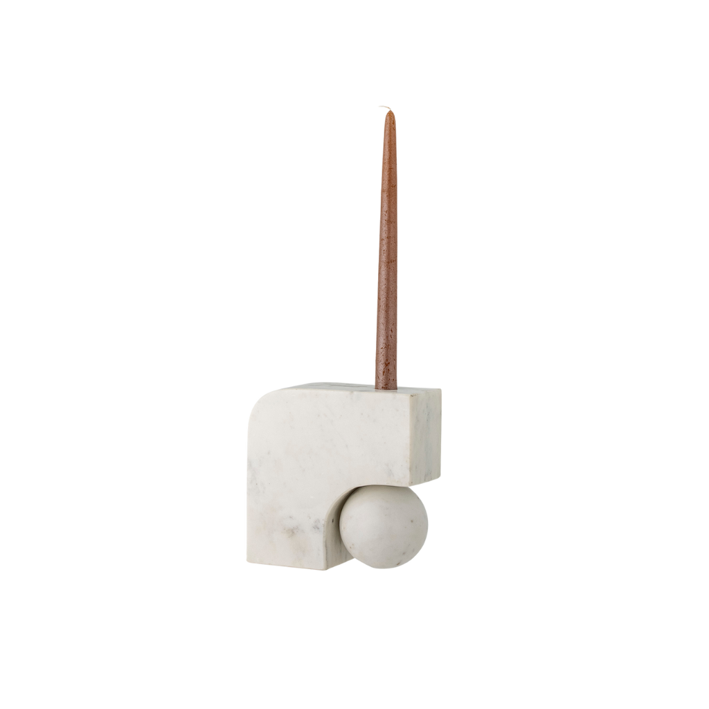 Bloomingville Abbelin wit marmeren sculpturale kandelaar. Afmetingen: L18cm x B7,5cm x H18cm