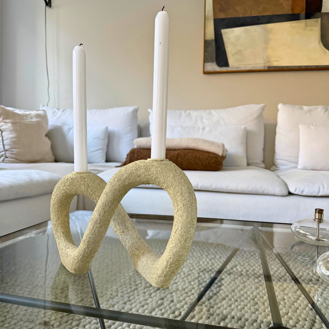 DACIAN KAARSHOUDER | POLYRESIN | BEIGE