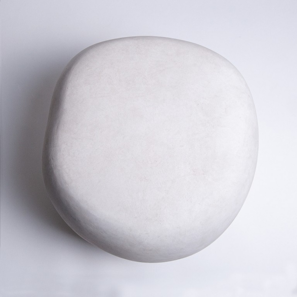 PEBBLE BIJZETTAFEL | FIBER KLEI | BETONLOOK | WIT