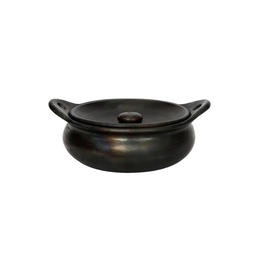 De Burned Pot van Bazar Bizar – handgemaakte terracotta pot met unieke burned finish.