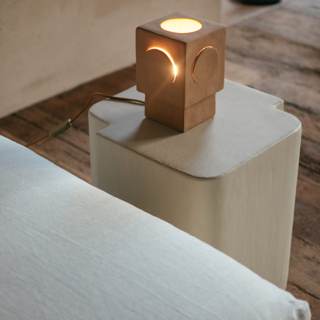 Eclipse tafellamp in oker voor sfeervolle verlichting