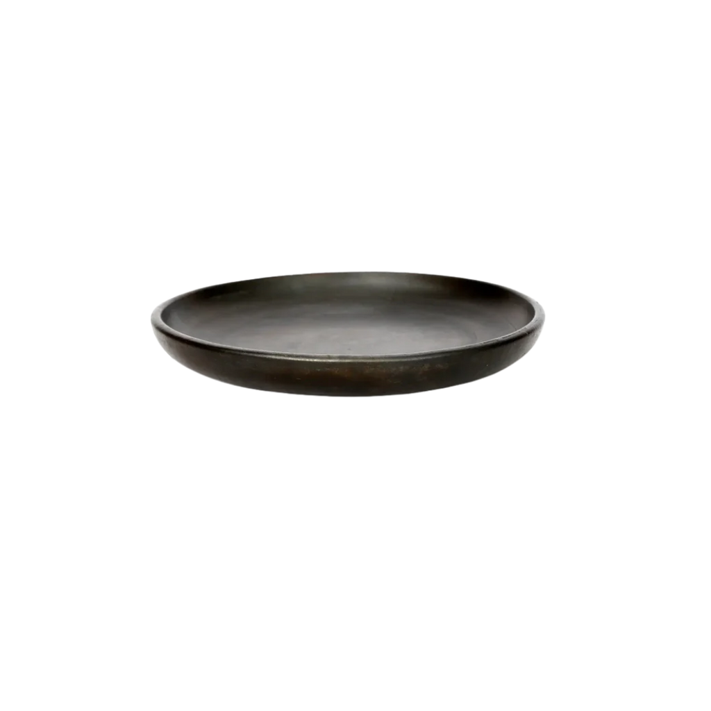 Bazar Bizar Burned Classic Bord maat S – handgemaakt keramiek, duurzaam en elegant.