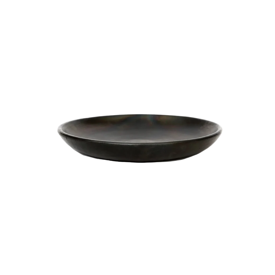 Het Burned Classic Bord – maat M, natuurlijke aardetinten en unieke handgemaakte textuur.