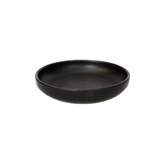 Het Burned Diepbord van Bazar Bizar – handgemaakt keramisch bord in burned finish.