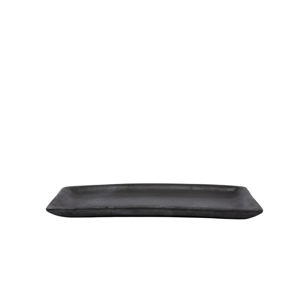 Het Burned Sushi Bord van Bazar Bizar – handgemaakt keramisch bord in burned finish, maat M.