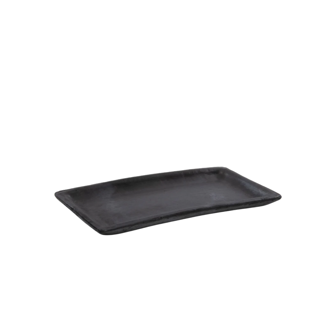 Het Burned Sushi Bord van Bazar Bizar – handgemaakt bord in maat L met warme aardetinten.