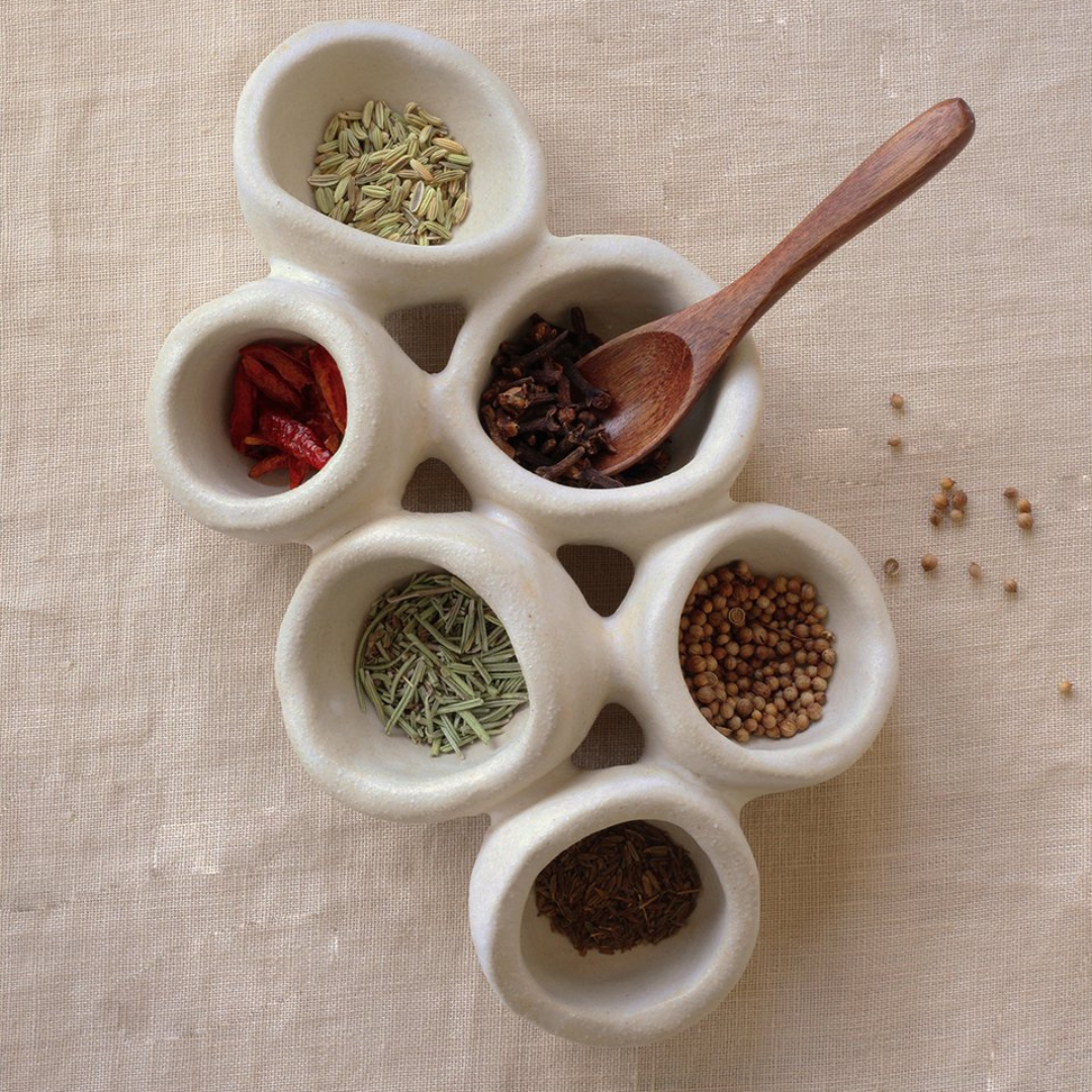 Organic Fusion N°1 gepresenteerd met kruiden en specerijen
