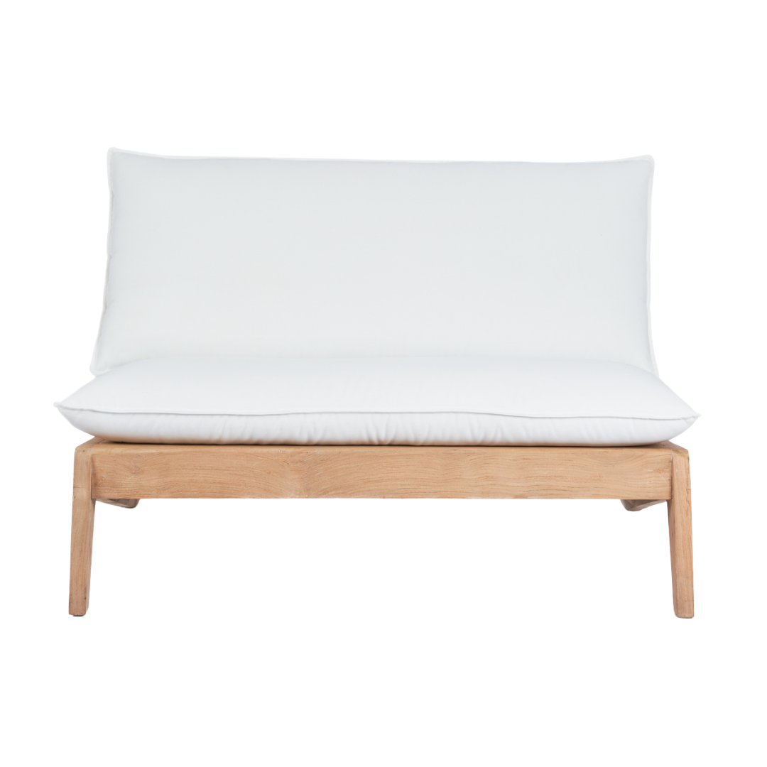 Luxe teak houten tweezitter met crèmekleurige kussens