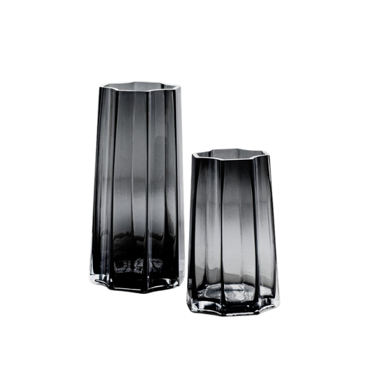 Twee Lenox vazen in verschillende formaten van Element Accessories - stevig, dik diepgrijs glas