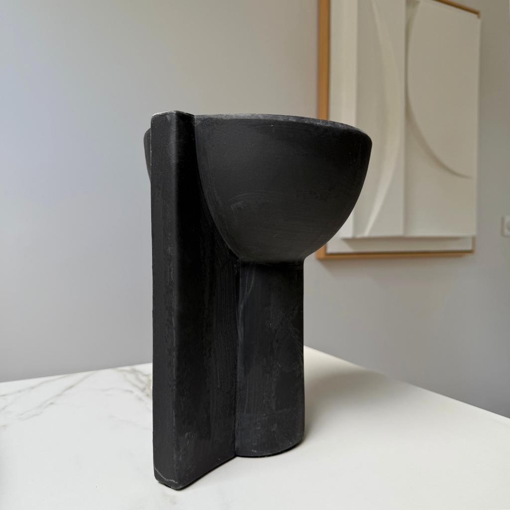 Grote Japandi / Wabi Sabi stijl vaas, decoratief op zichzelf of met droogbloemen