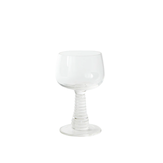 Lou wijnglas van Olsson & Jensen met geribbelde voet voor een vintage / retro uitstraling